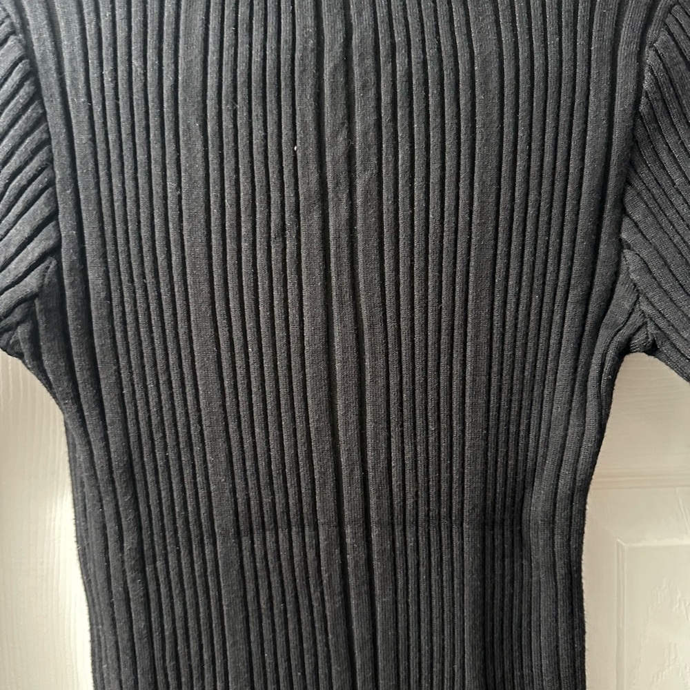 Ribbed knit midi dress - Picture 6 of 11